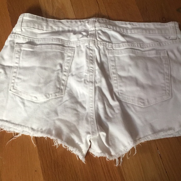 The Gap Hadley White Denim Shorts Cute! - Picture 4 of 4